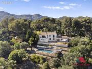 Villa 8 pièces 260 m²