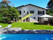 Villa 8 pièces 260 m²