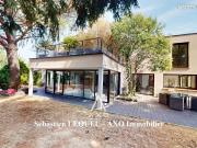 Villa 8 pièces 275 m²