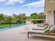 Villa 8 pièces 281 m²