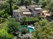 Villa 8 pièces 350 m²