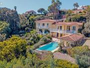 Villa 9 pièces 215 m²