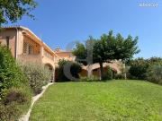 Villa 9 pièces 228 m²