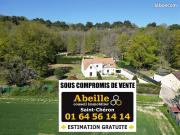Villa 9 pièces 240 m²