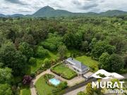 Villa 9 pièces 242 m²