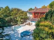 Villa 9 pièces 244 m²