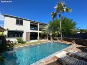 Villa 9 pièces 280 m²