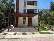 VILLA A LA VENTA 3 RECÁMARAS EN MAYAKOBA