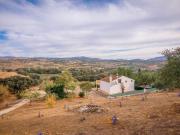 Villa a la venta cerca de Ronda consta en un salon...