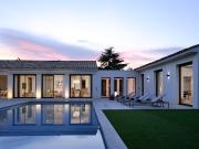 Villa à louer, à distance de marche de la Place des... Villa à louer, à distance de marche de la Place des...