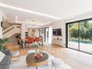 Villa à louer Mougins, Cote d'Azur, France13 500 EUR...