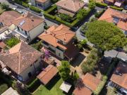 Villa a Marina di Pietrasanta, loc. Tonfano. 224m²...