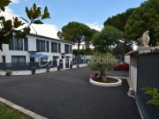 Villa à Mougins à louer Locagestion, expert en gestion...