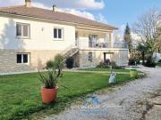 Villa à Prigonrieux en Dordogne 24, 252 m² habitable, 8...