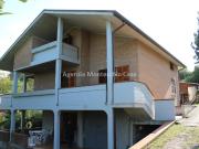 Villa a schiera 12 vani 225mq