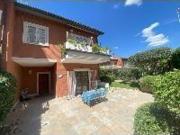 Villa a schiera 7 vani 210mq