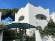 Villa a schiera arredata con terrazzo