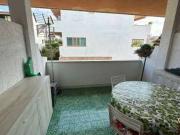 Villa a schiera arredata con terrazzo