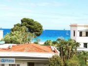 Villa a schiera arredata con terrazzo