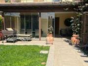 Villa a schiera arredata con terrazzo