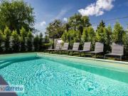 Villa a schiera arredata con terrazzo