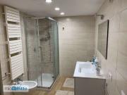 Villa a schiera arredata con terrazzo