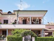 Villa a Schiera in affitto a Basiglio piazza Monsignor...