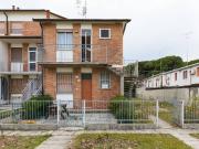 Villa a Schiera in affitto a Comacchio via Tanaro, 41,...
