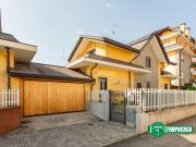 Villa in vendita a Busto Arsizio