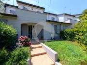 Villa a schiera in vendita a Correggio