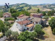 Villa a schiera in vendita a Fratte Rosa