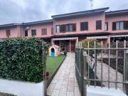 Villa a schiera in vendita a Garbagnate Milanese via...