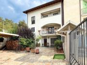 Villa a schiera in vendita a L'Aquila via Marruvium,...