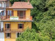 Villa a schiera in vendita a Luino via Torretta, 44,...