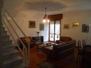 VILLA A SCHIERA in VENDITA a MASSA PERIFERIA di 6 vani
