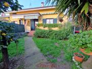 VILLA A SCHIERA in VENDITA a MASSAROSA quiesa di 5 vani