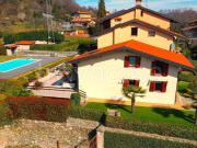 Villa a schiera in vendita a Meina via per Ghevio