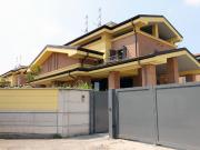 Villa a schiera in vendita a Parma