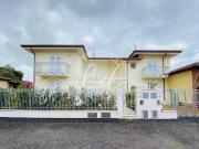 Villa a schiera in vendita a Pietrasanta