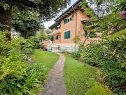 Villa bifamiliare in vendita a Pietrasanta