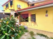 Villa a schiera in vendita a Pomezia Villa a schiera in vendita a Pomezia