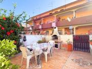 Villa a schiera in vendita a Pomezia via Altofonte