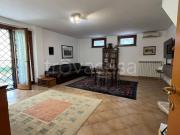 Villa a schiera in vendita a Roma via Entratico, Valle...