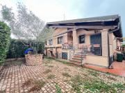 Villa a schiera in vendita a Roma via Torcegno, 65,...