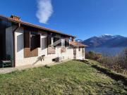 Villa a schiera in vendita a Solto Collina