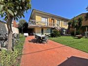 Villa a schiera in vendita a Viareggio