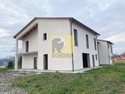 Villa a schiera quadrilocale 158mq