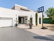 A vendre Villa contemporaine 4 chambres avec piscine &...