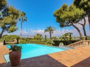 Villa à vendre versant Ouest, vue mer Cap d'Antibes...