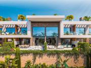 Villa adosada de lujo con solárium con piscina privada y...